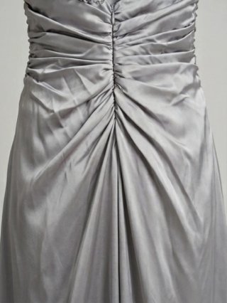 Vestido de fiesta plateado
