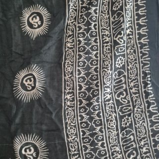 Kurta Negra Talla Única