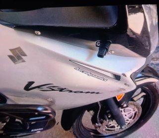 Suzuki V-Strom Adventure Moto