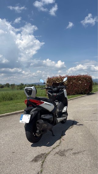 Yamaha XMAX 400 ABS