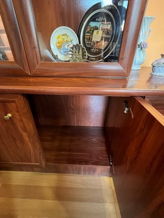 Mueble de salón madera y cristal