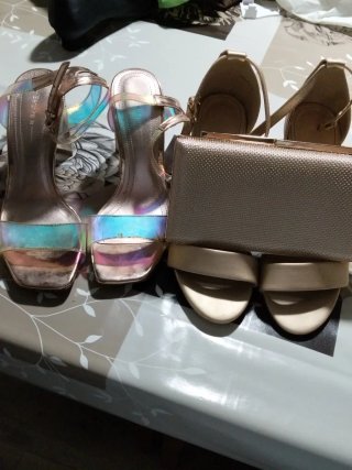 Sandalias y bolso fiesta oro multicolor