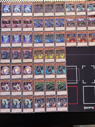 Deck completo de Yu-Gi-Oh! CYBER DRAGÓN CYBERDARK