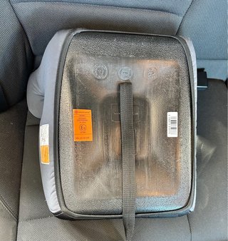 Asiento elevador niño para coche.