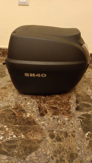 Baúl Top Case Shad SH40 + base
