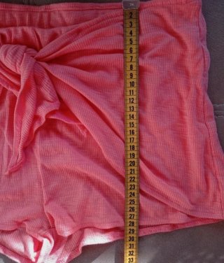 Pantalón corto color coral talla L