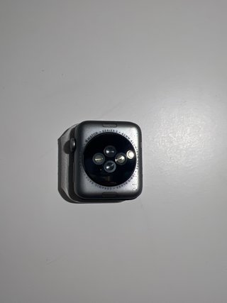 Apple Watch Series 5 44mm Grigio Siderale con 3 cinturini