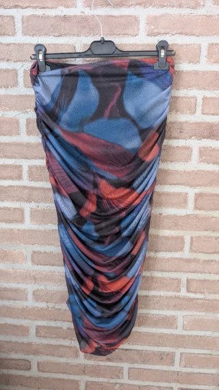 Falda de tul drapeada y estampada Zara Talla L