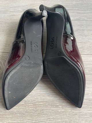 Zapatos Lodi Vino Acharolados talla 39