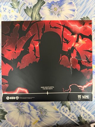 Batman Red Death Figura Coleccionable 1/12