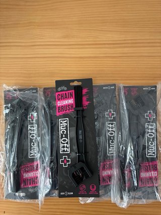 Cepillo Limpieza Cadena Bicicleta/Moto Muc-Off.