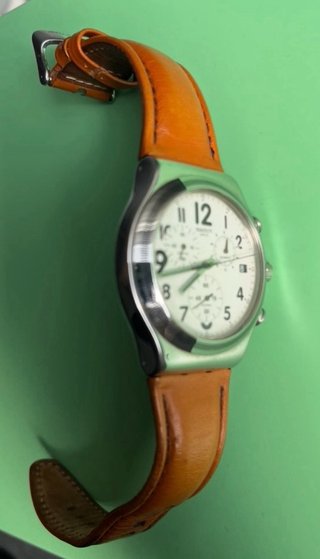 Reloj Swatch Cuero Blanco Naranja