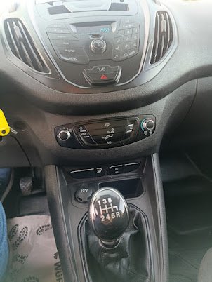 Ford E-Transit Courier