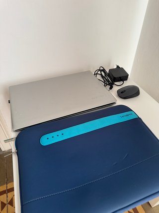 Lenovo IdeaPad i7 + Accesorios