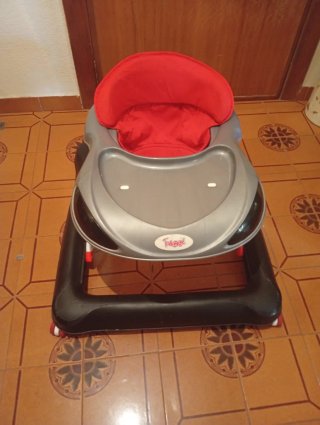 Correpasillos Bebé Gris y Rojo