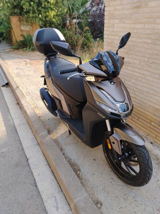 Kymco Agility S Gris - Moto Scooter Automática