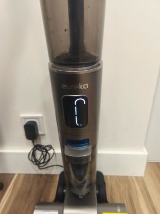 Aspiradora Eureka Rapid Wash 2‑en‑1 – Nueva