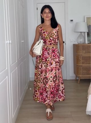 Conjunto top y falda estampado floral