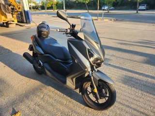 Yamaha Xmax 125 Gris oscuro
