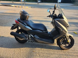 Yamaha Xmax 125 Gris oscuro