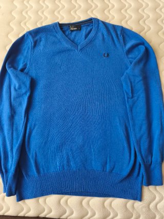 Jersey Fred Perry V-Neck Azul Eléctrico Talla S