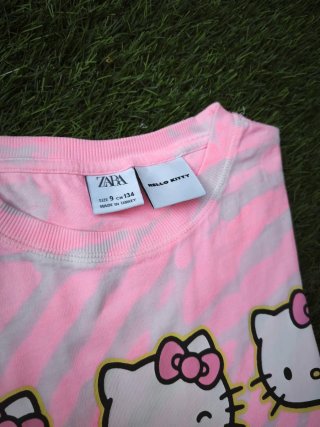 Camiseta Zara Hello Kitty Niña T.9