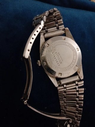 Reloj Citizen Automático Plata y Blanco