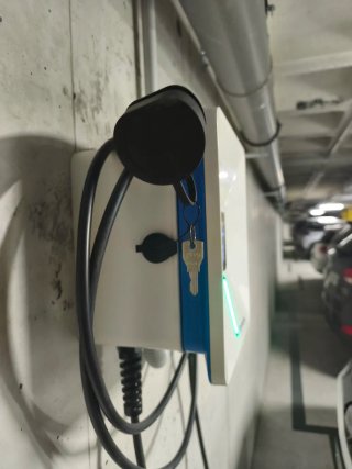 Cargador eléctrico Woltio Pro 7.4 kW