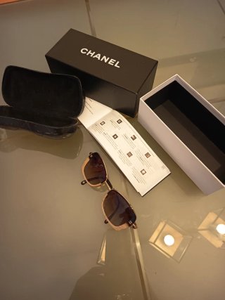 Gafas de sol Chanel mujer montura metálica