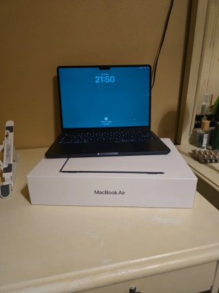 MacBook Air M2 2022 13,6" Como Nuevo