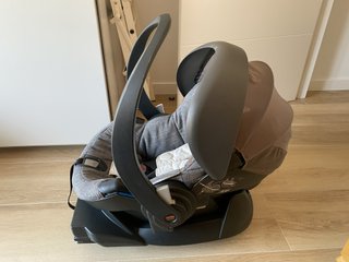 Sillita coche STOKKE BeSafe iZi Go+ y base ISOFIX