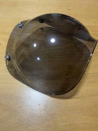 Mochila negra con cinturón lumbar