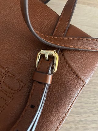 Bolso CH de piel marrón
