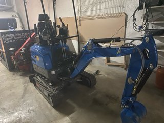Mini Retroexcavadora Ripper R15 1500kg