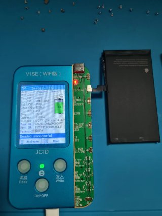 Batería Original iPhone 15, 85% de Salud