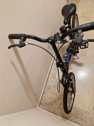 Bicicleta plegable negra