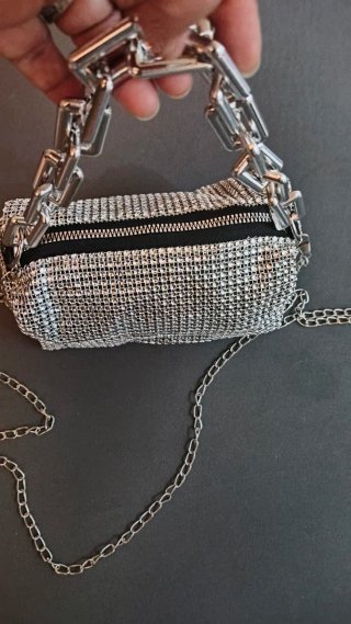 Bolso fiesta plateado con asas y bandolera