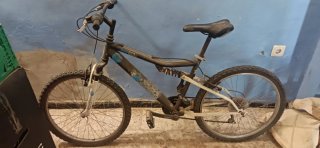 Bicicleta plegable plateada