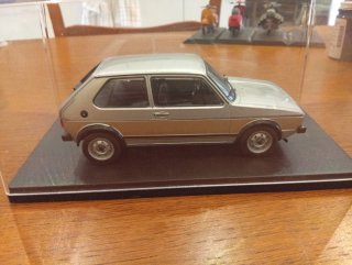 Volkswagen Golf GTI 1976. Scala 1/24. Modellino.