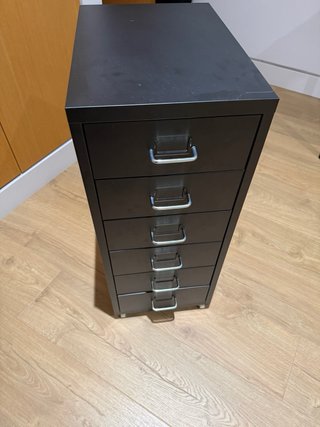 La cajonera con ruedas IKEA HELMER de 11 x 27 1/8
