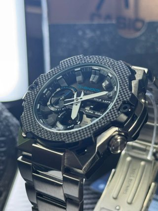 Reloj Casio G-Shock Negro y Plateado