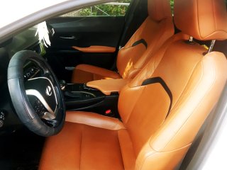 Lexus UX 2019