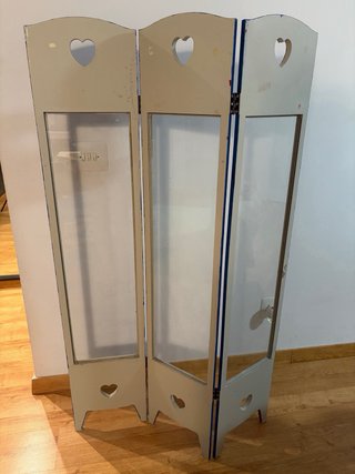Biombo azul de madera con espejos