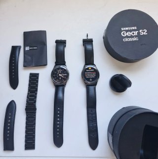 Samsung Gear S2 Classic + Otro Reloj