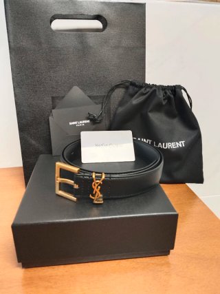 Cinturón Saint Laurent Negro Hebilla Dorada