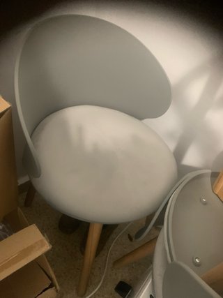 Silla gris moderna
