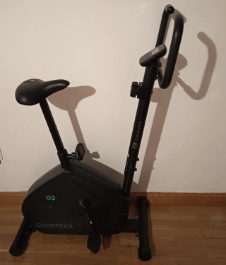 Bicicleta Estática Essential 03