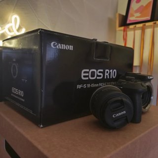 Canon EOS R10 Kit Objetivo RF-S 18-45mm