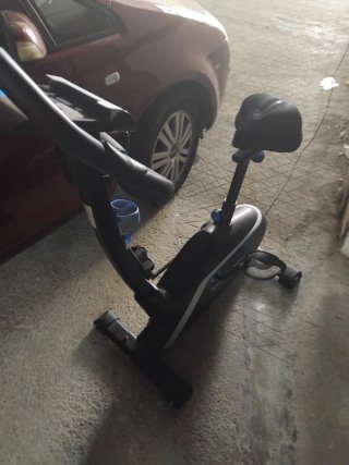 Bicicleta Estática Roger Black Fitness