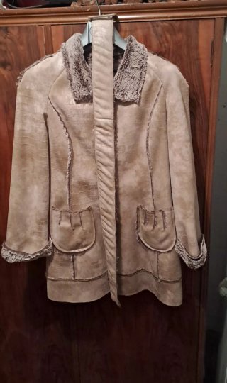 Chaquetón con cinturón